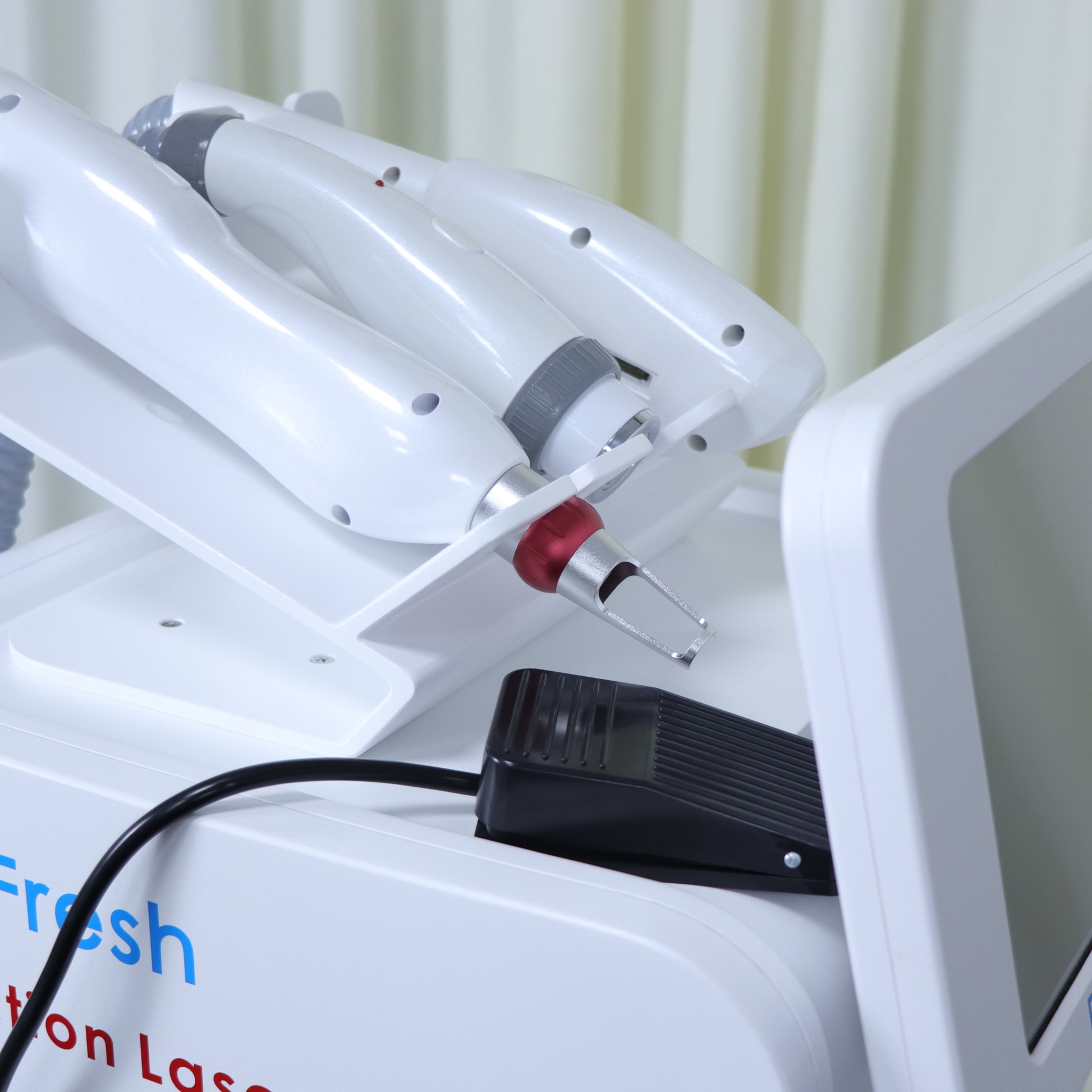 Épilation E-Light + Machine de traitement de la peau au laser pour détatouage